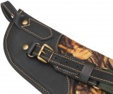 Регулировка плечевого ремня в верхней части чехла и петля для вешалки 