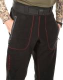 На брюках термокостюма «Winter Шаман» имеются удобные карманы на молниях