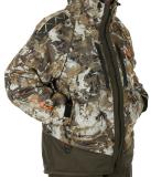 Боковые карманы на куртке защищены плотным влагозащитным клапаном