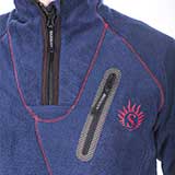 На куртке термокостюма «Winter Шаман» в районе груди имеется объемный карман на молнии