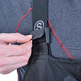 Лямки регулируются при помощи пластиковых пряжек