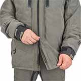 Двухзамковая молния обеспечивает легкий доступ к карманам брюк