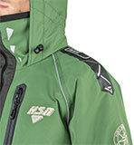 противоскользящие накладки на плечах